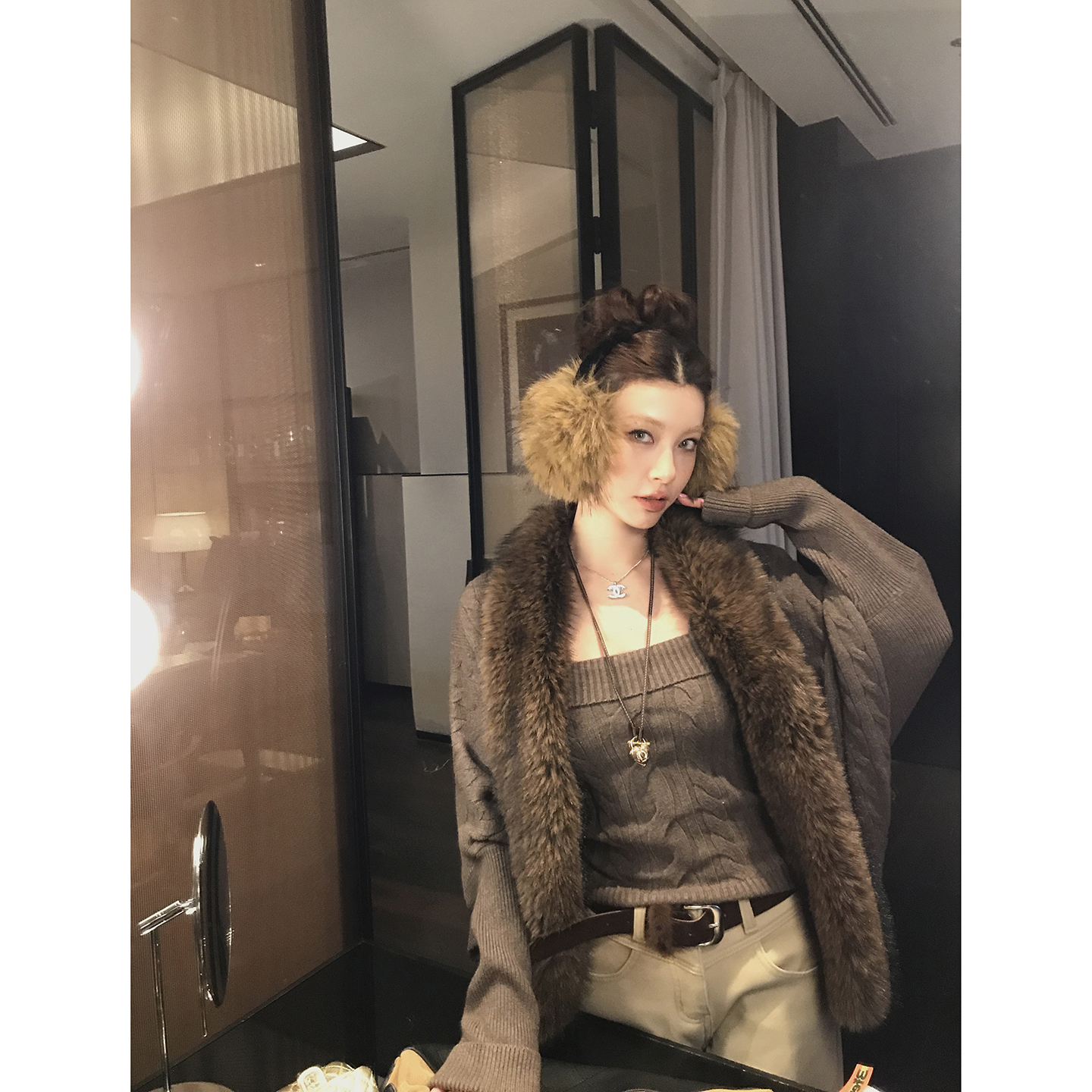 【穿搭舒适区】毛领斗篷毛衣+吊带两件套上衣4704