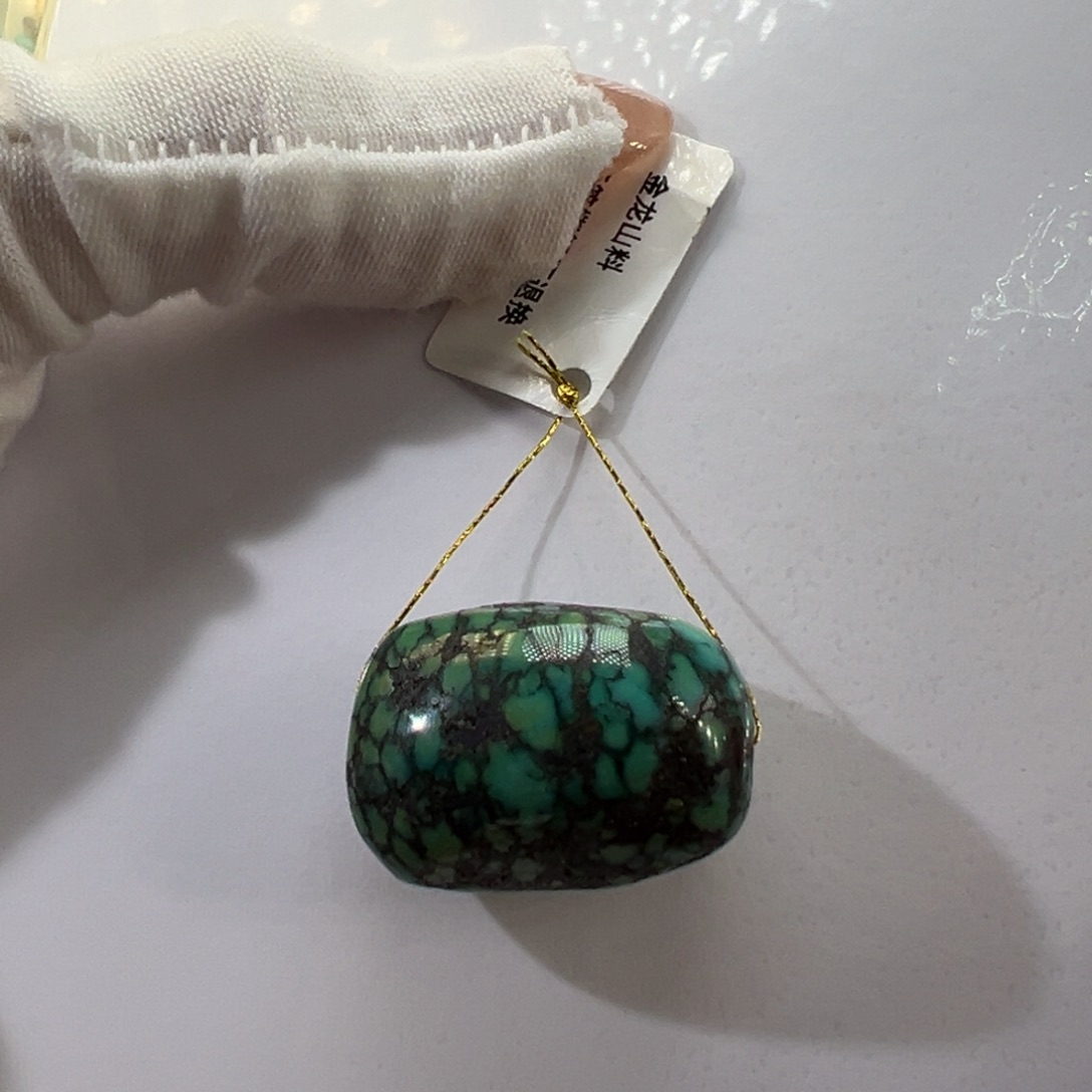 绿松石未镶嵌挂件