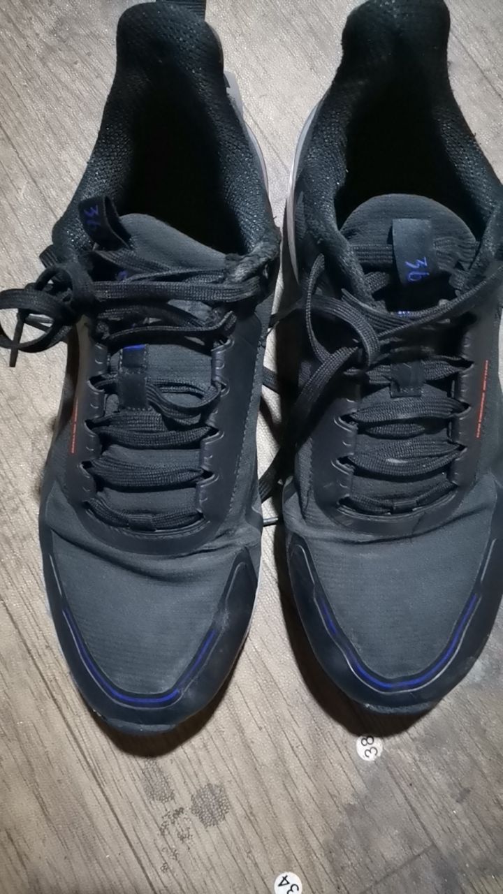 小海精品鞋跑鞋运动鞋