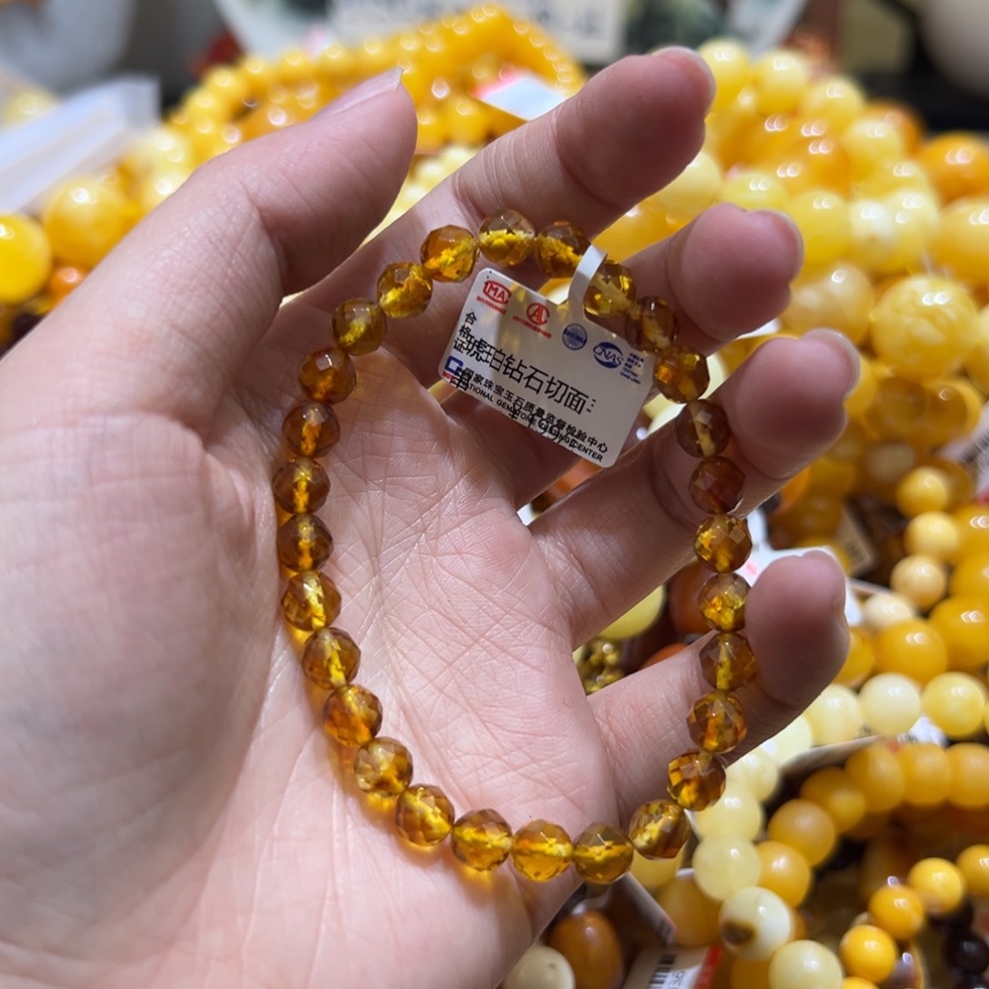 琥珀珠宝奇石未镶嵌