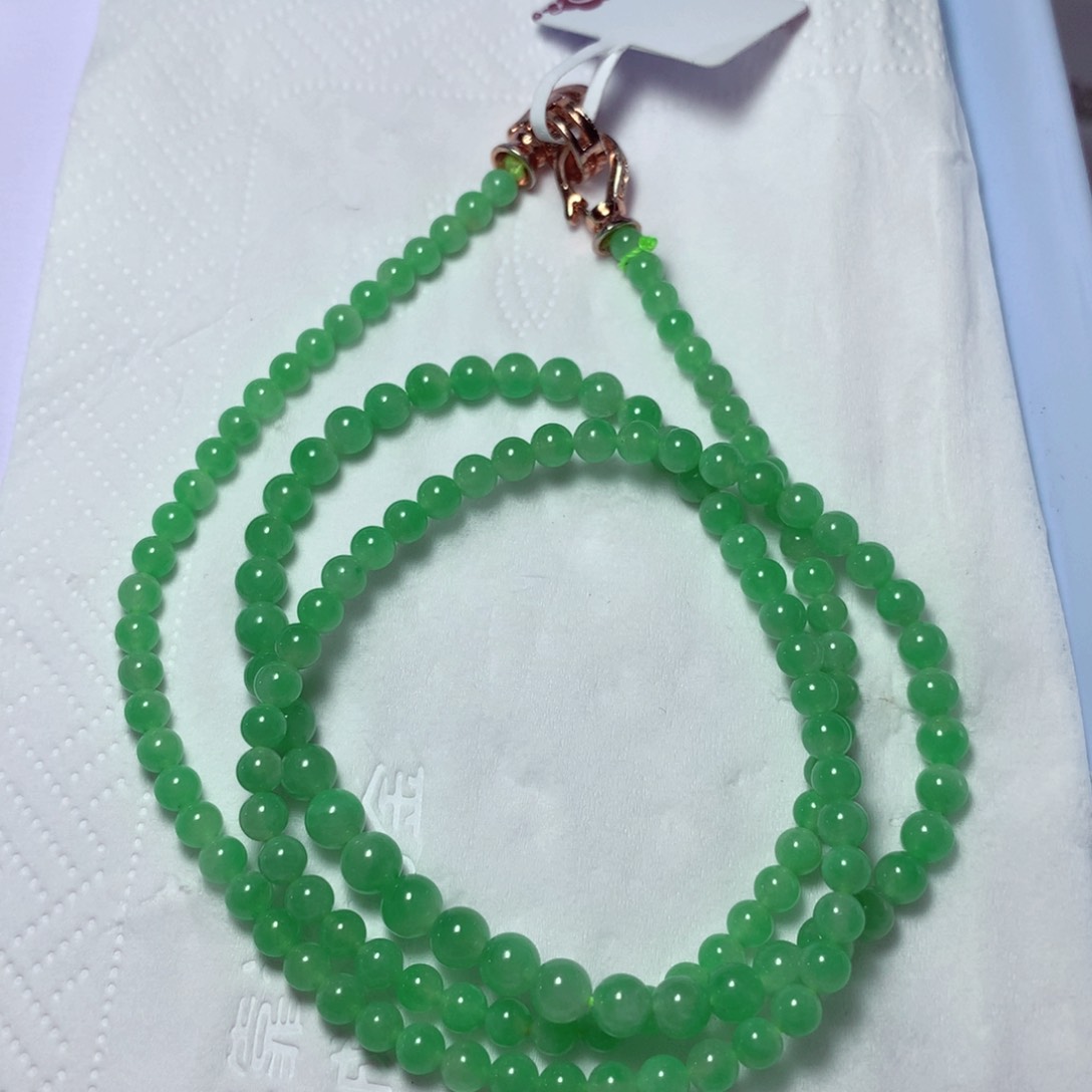 翡翠颈饰未镶嵌项链