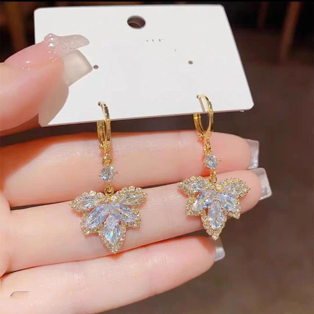 铜合金耳饰 【N47】2025爆款气质轻奢百搭简约精致网红设计师耳环