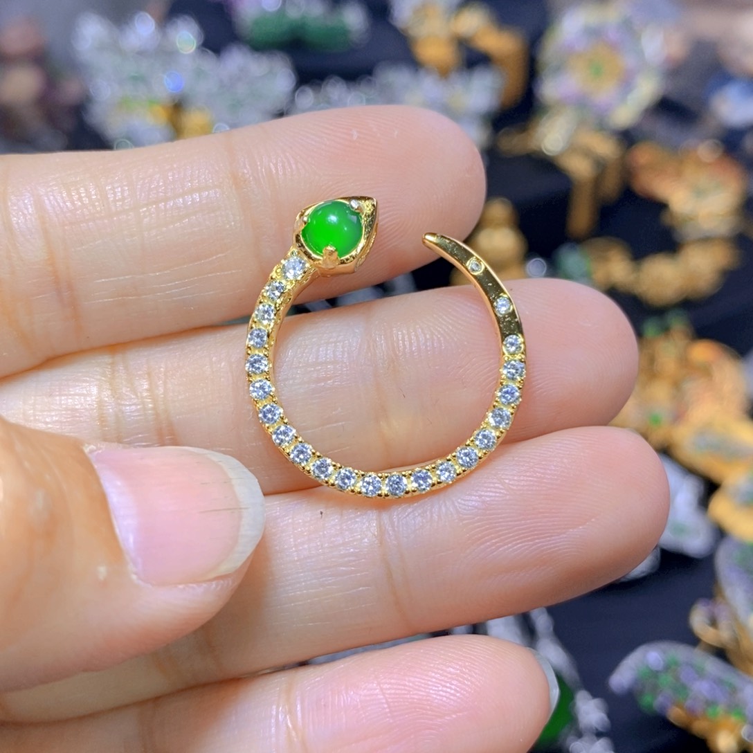 翡翠耳钉银S925镶嵌天然翡翠