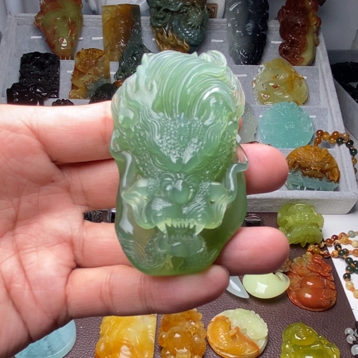 蛇纹石玉手把件未镶嵌九*
