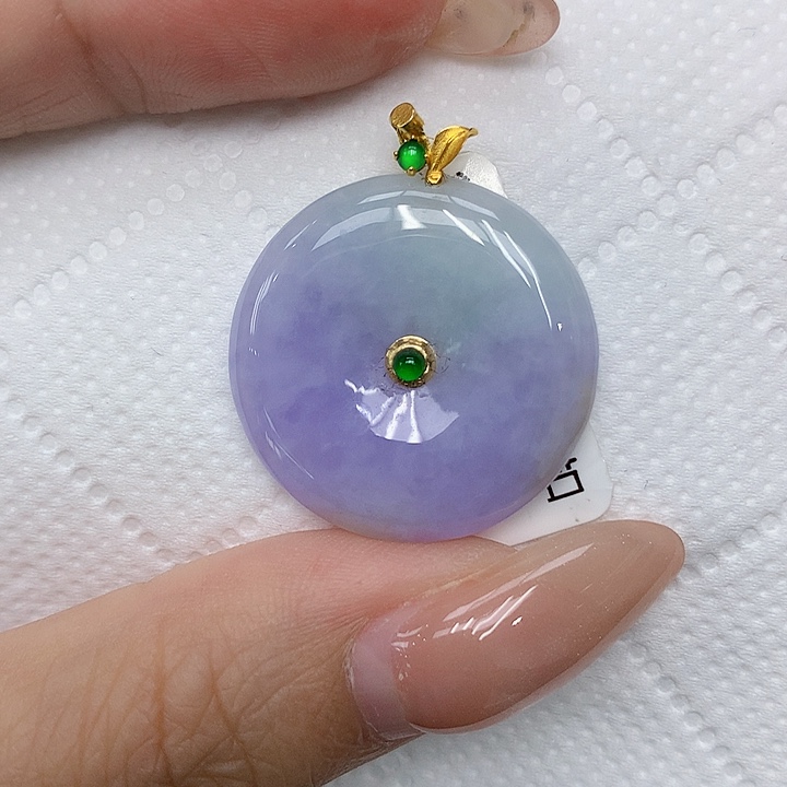 颈饰18K金镶嵌翡翠