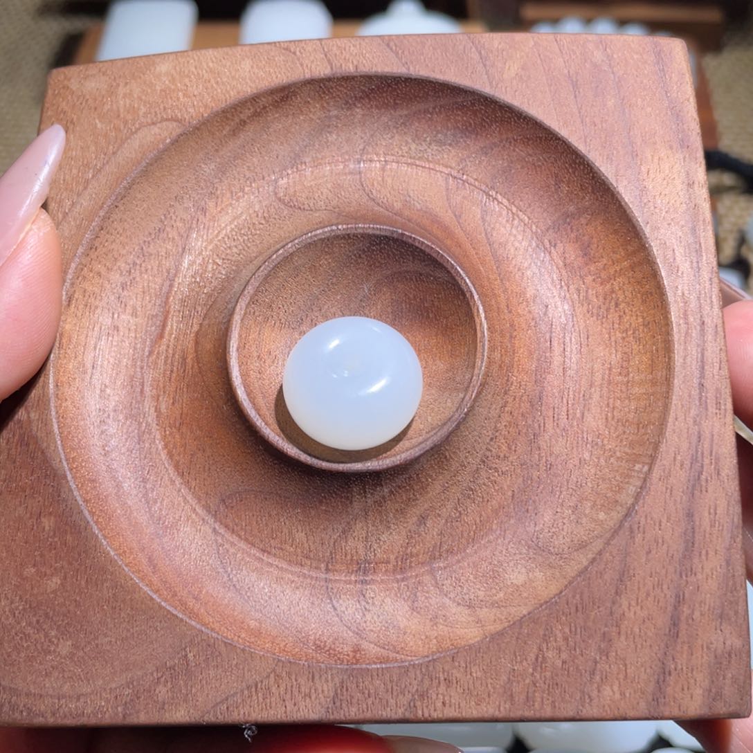 未镶嵌手链和田玉卡18.9