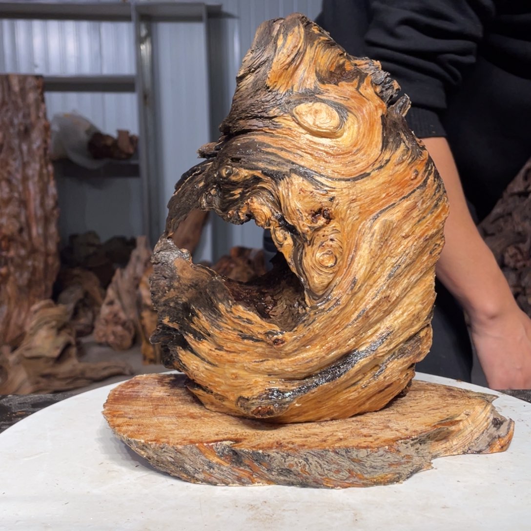 一***人木猛子琥珀木摆件10