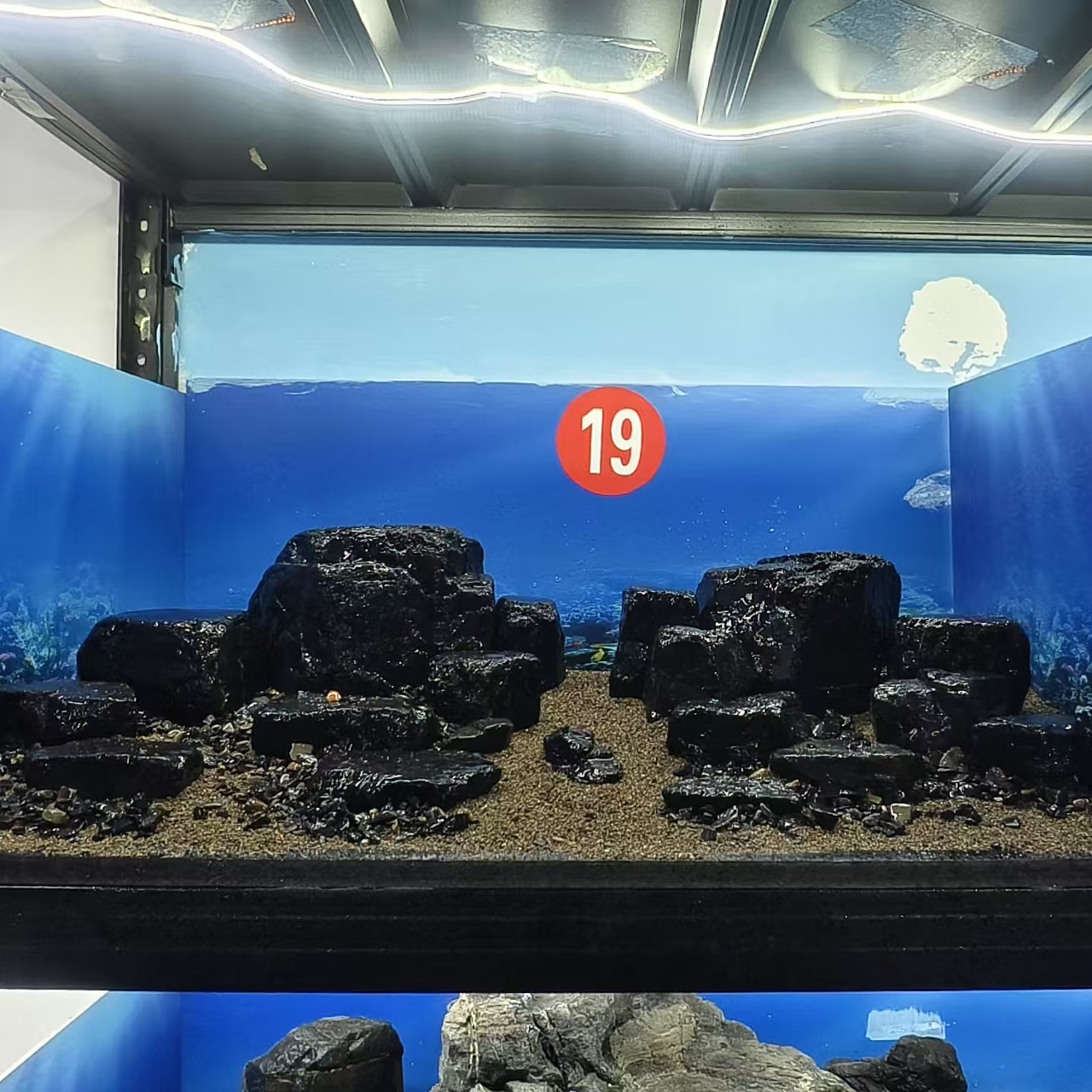 【鱼缸造景】纯天然黑金峡谷溪流石 70/80/可用欢迎进店选购