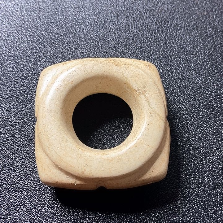 吊坠白玉菩提吊坠