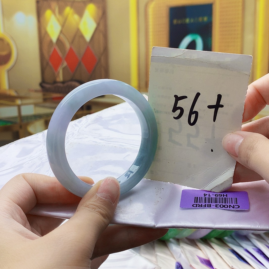 翡翠未镶嵌手镯000……