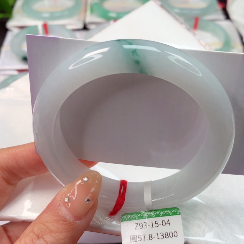 【闪购商品】翡翠手镯未镶嵌天然翡翠手镯