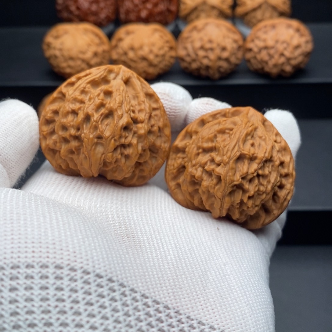 文玩核桃把件44尺玉华宫粗筋王