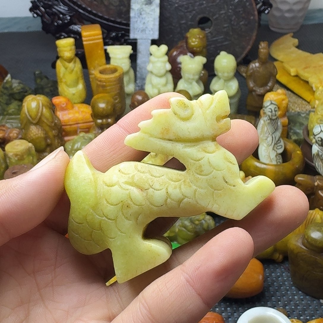 白玉菩提吊坠。。。