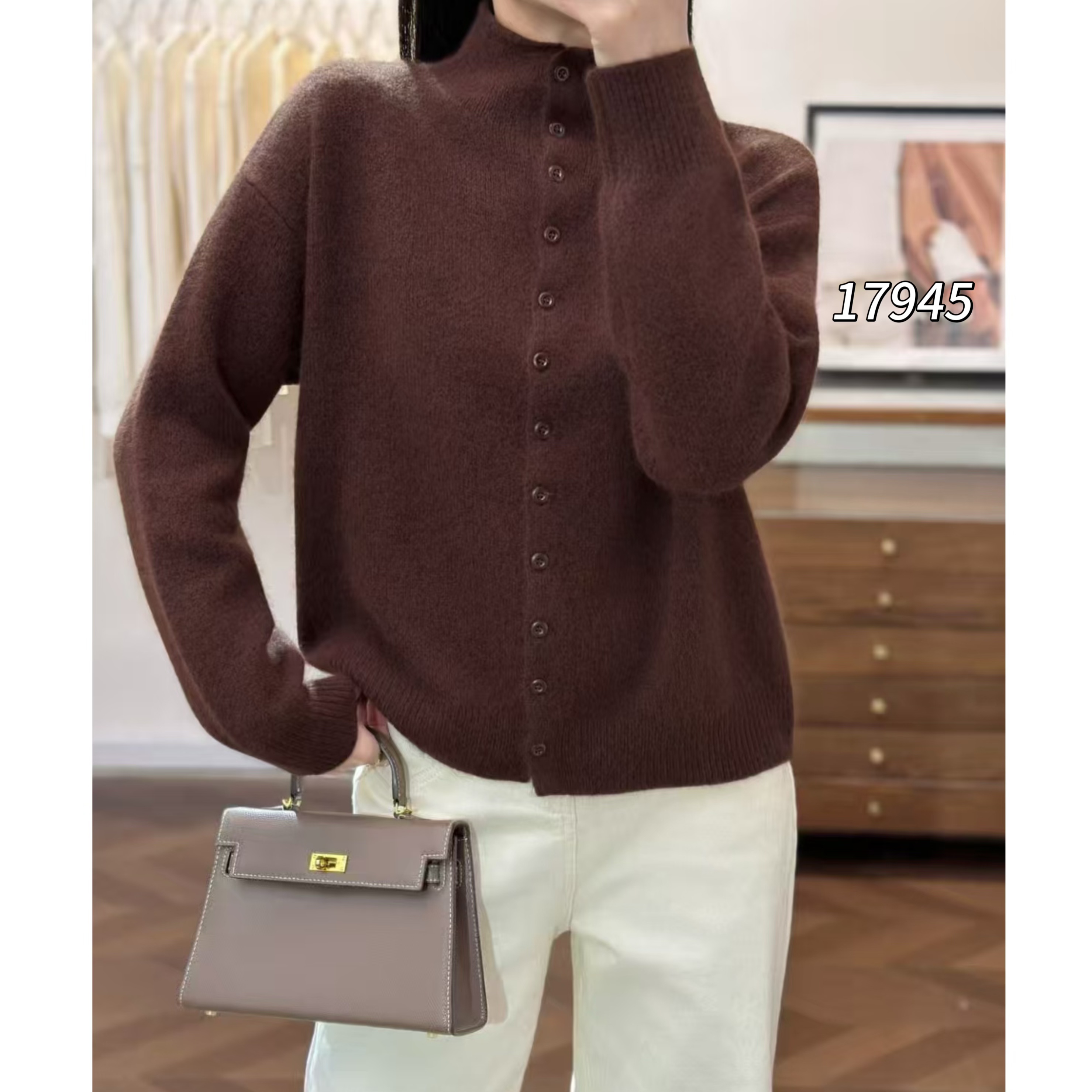 17945（部分无水洗唛介意慎拍）WANGDAN净版半高领长袖针织衫