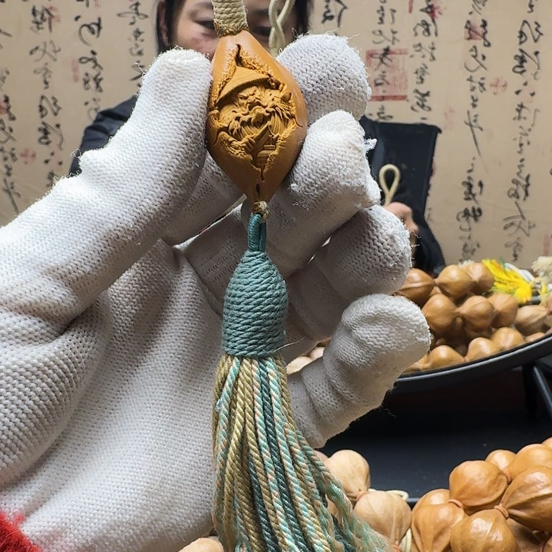 掌***道橄榄核手串钟馗啊