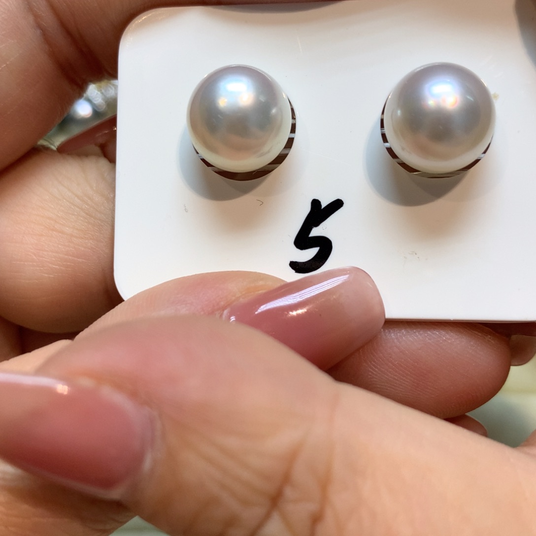 海水珍珠耳饰18K金镶嵌