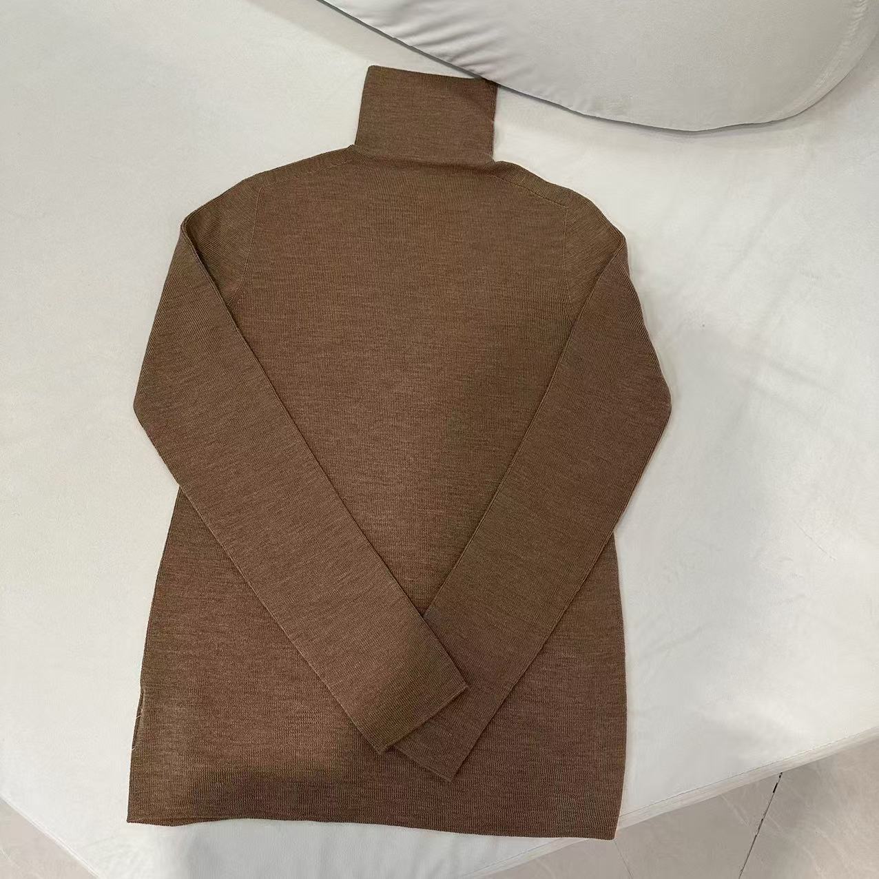 LP简约高级感咖啡色羊毛打底上衣
