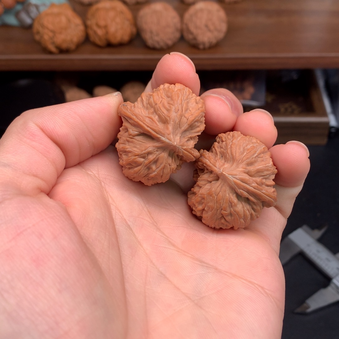 文玩核桃手串磨盘半壁