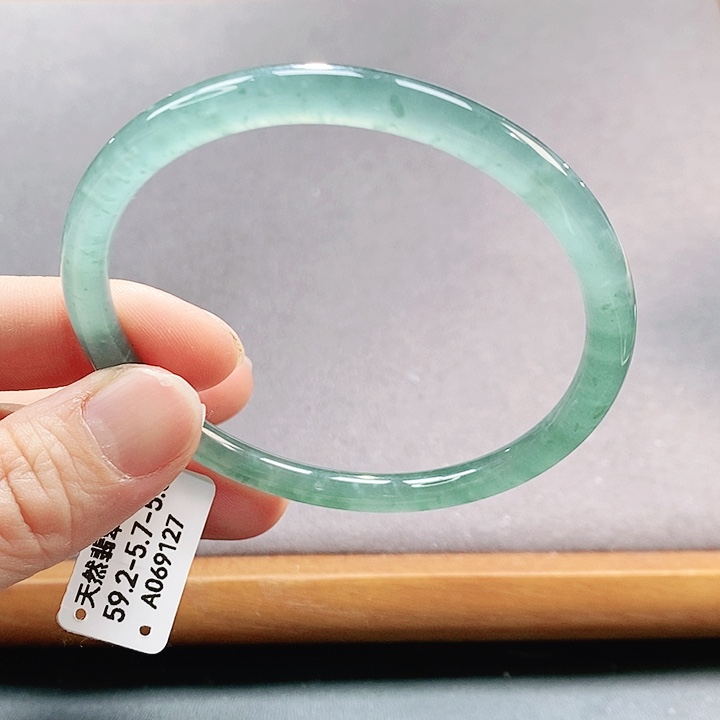 【闪购商品】翡翠手镯（圆镯）未镶嵌