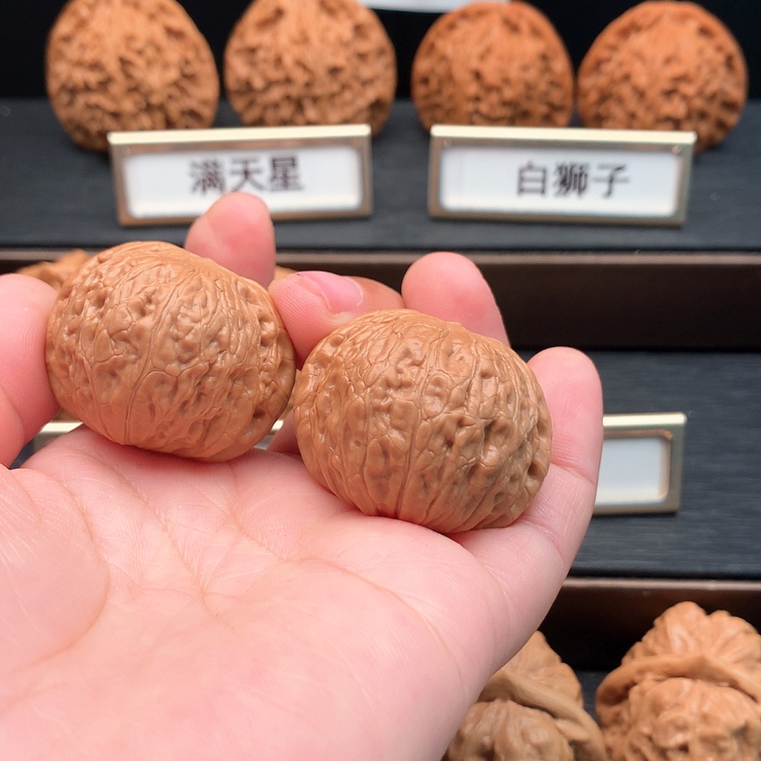 吉****吊坠文玩核桃57号铁锤36+