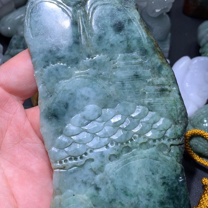 翡翠未镶嵌颈饰保真天然A货翡翠