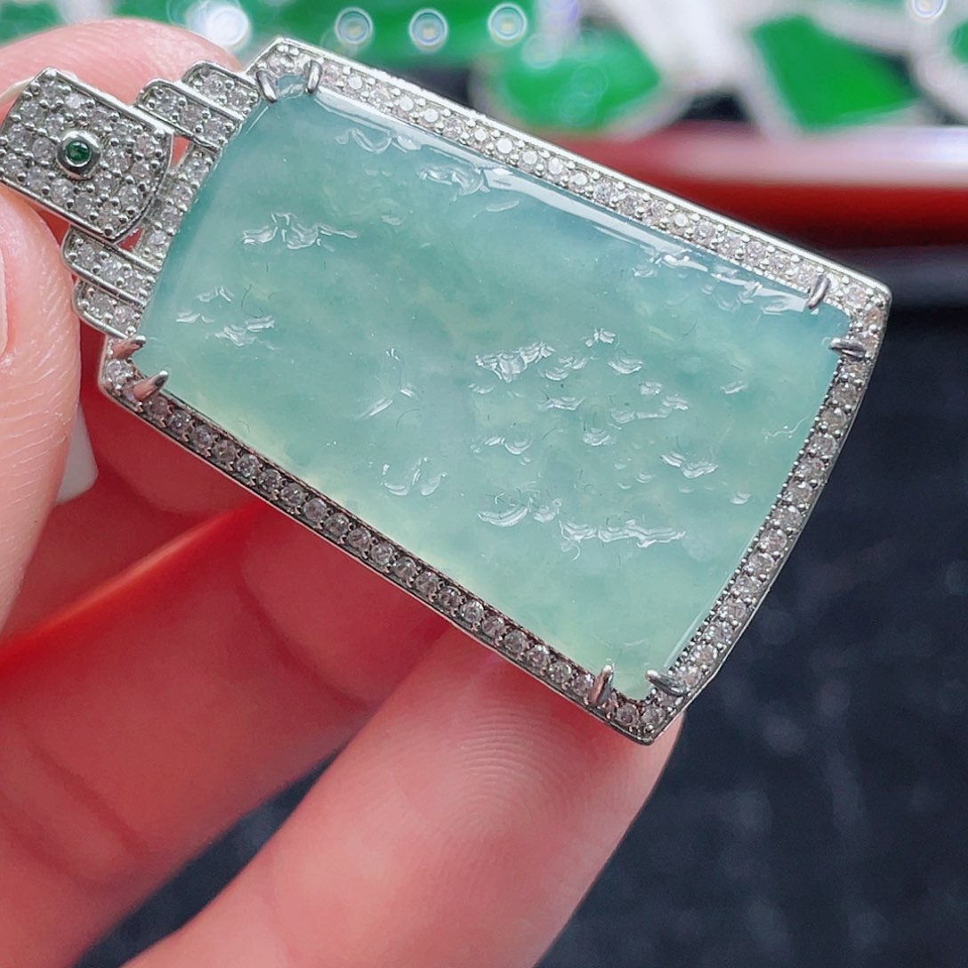 翡翠颈饰未镶嵌8，