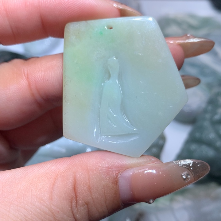 翡翠未镶嵌颈饰保真天然A货翡翠