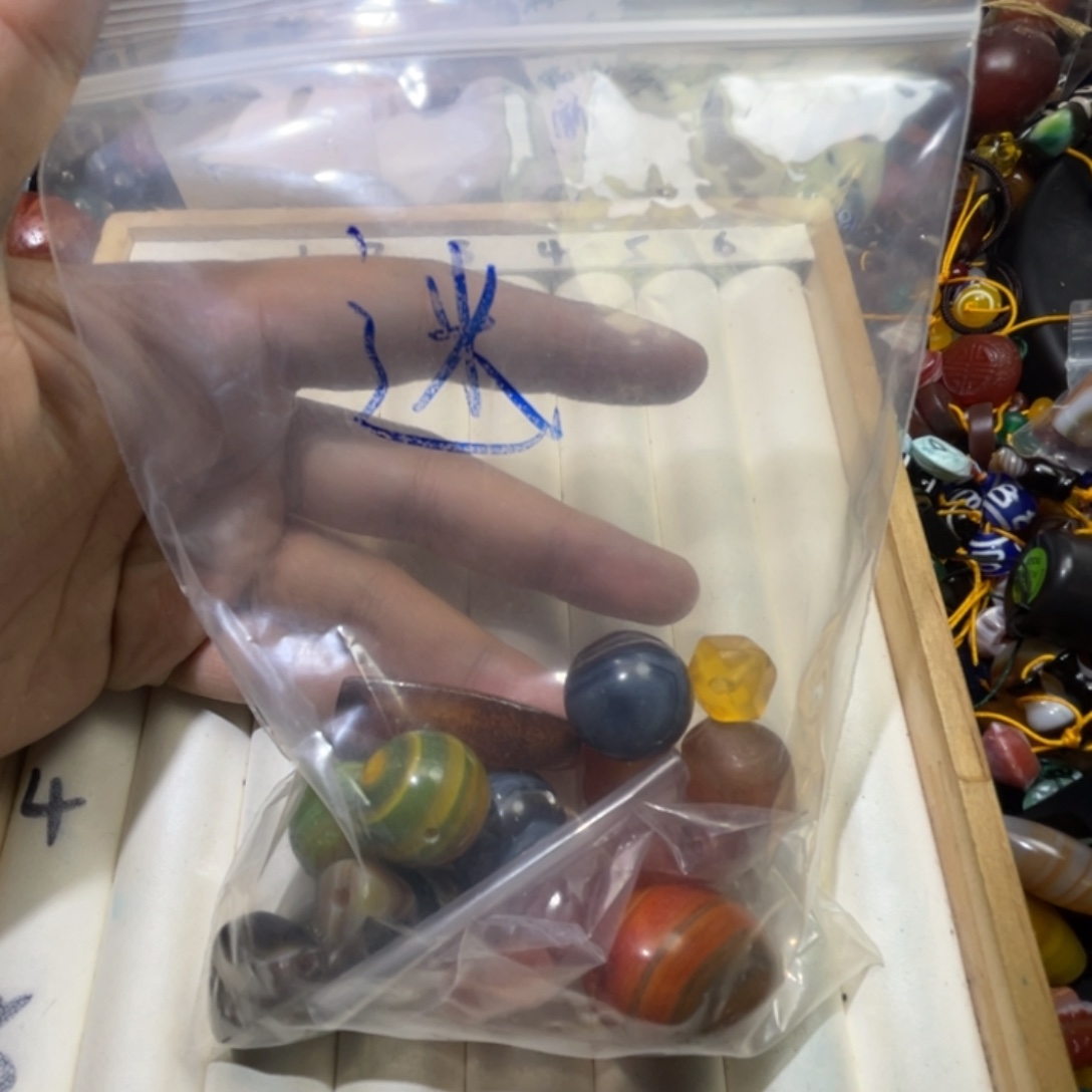 谜***玛瑙/玉髓未镶嵌珠宝半成品