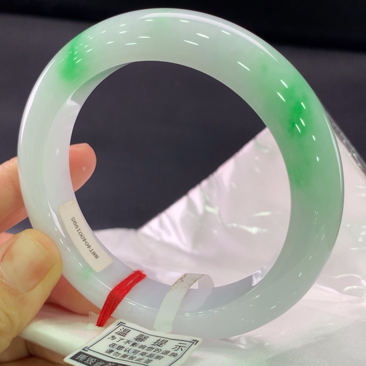 翡翠未镶嵌手镯正圈60.5