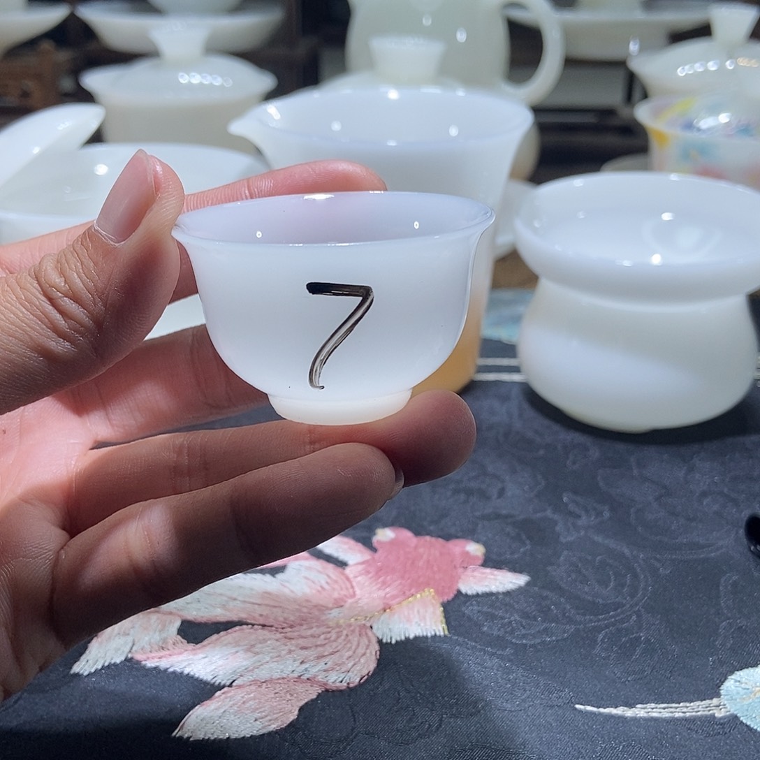 这样你还想和别人做什么嘛哈哈了吧