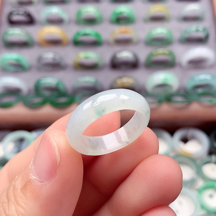 翡翠未镶嵌戒指16号