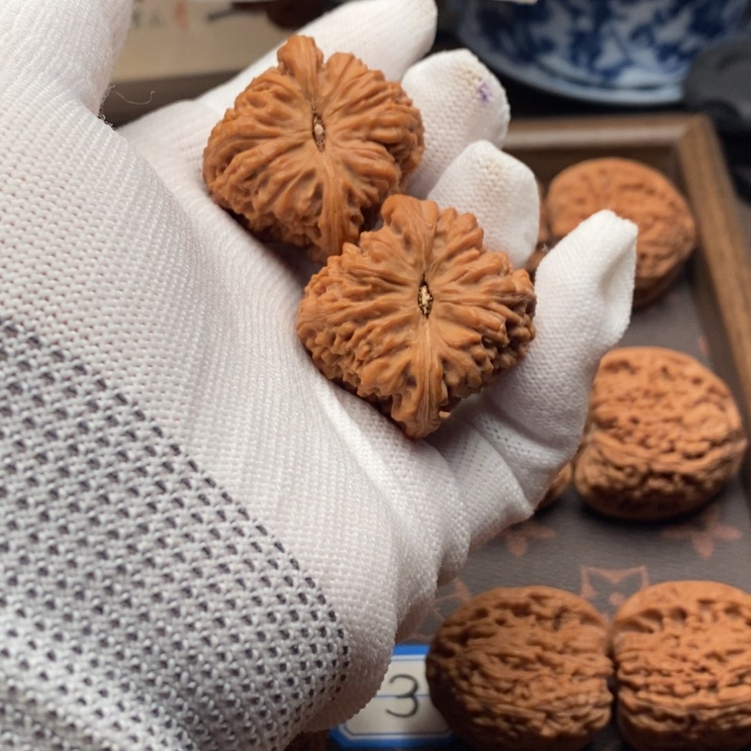 把件文玩核桃青***丝南疆37