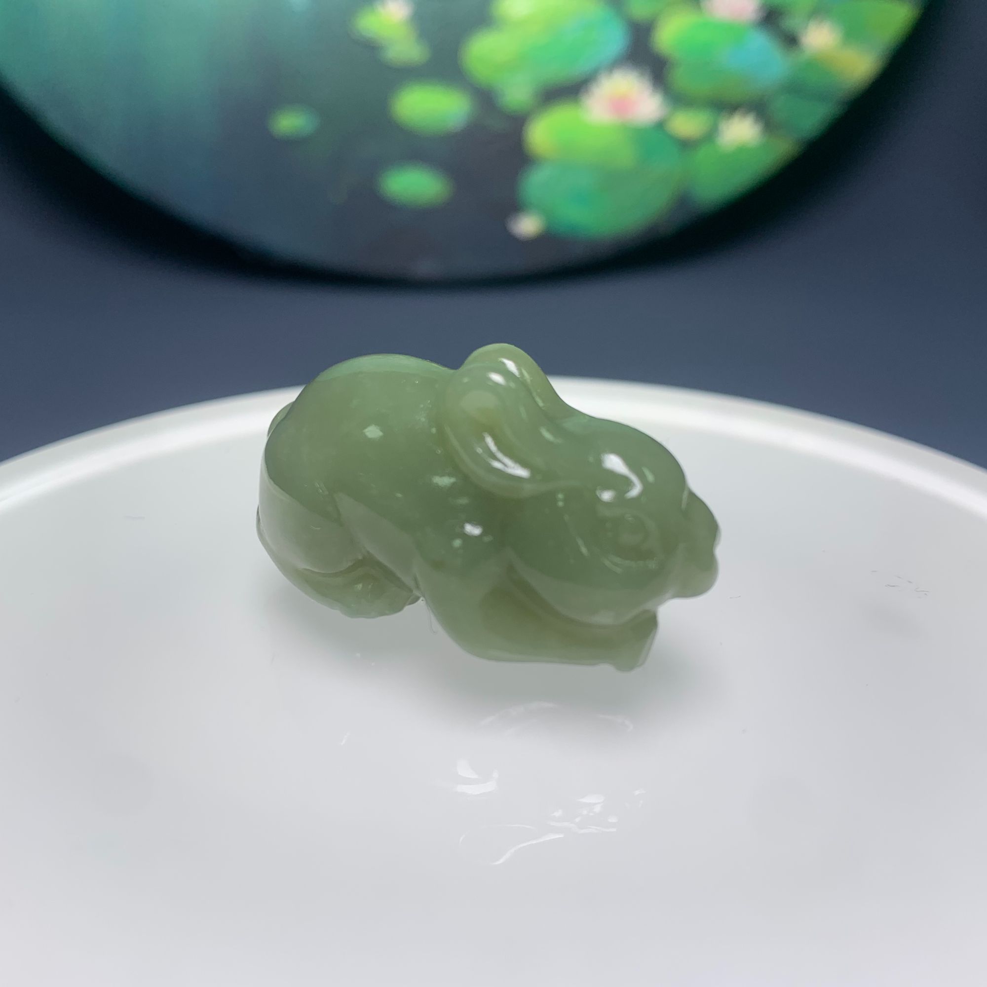 D007珠宝玉石精选和田玉吊坠