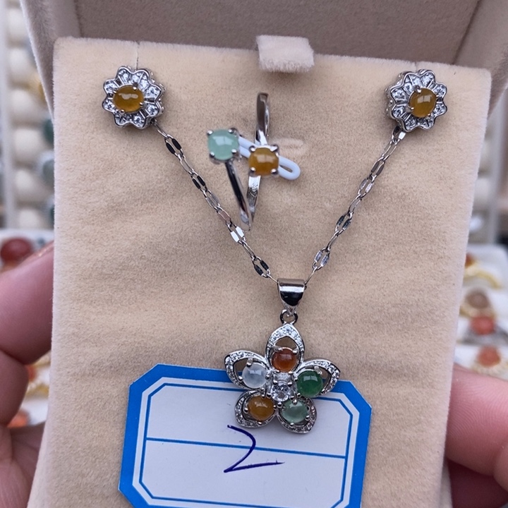 未镶嵌戒指翡翠缅甸