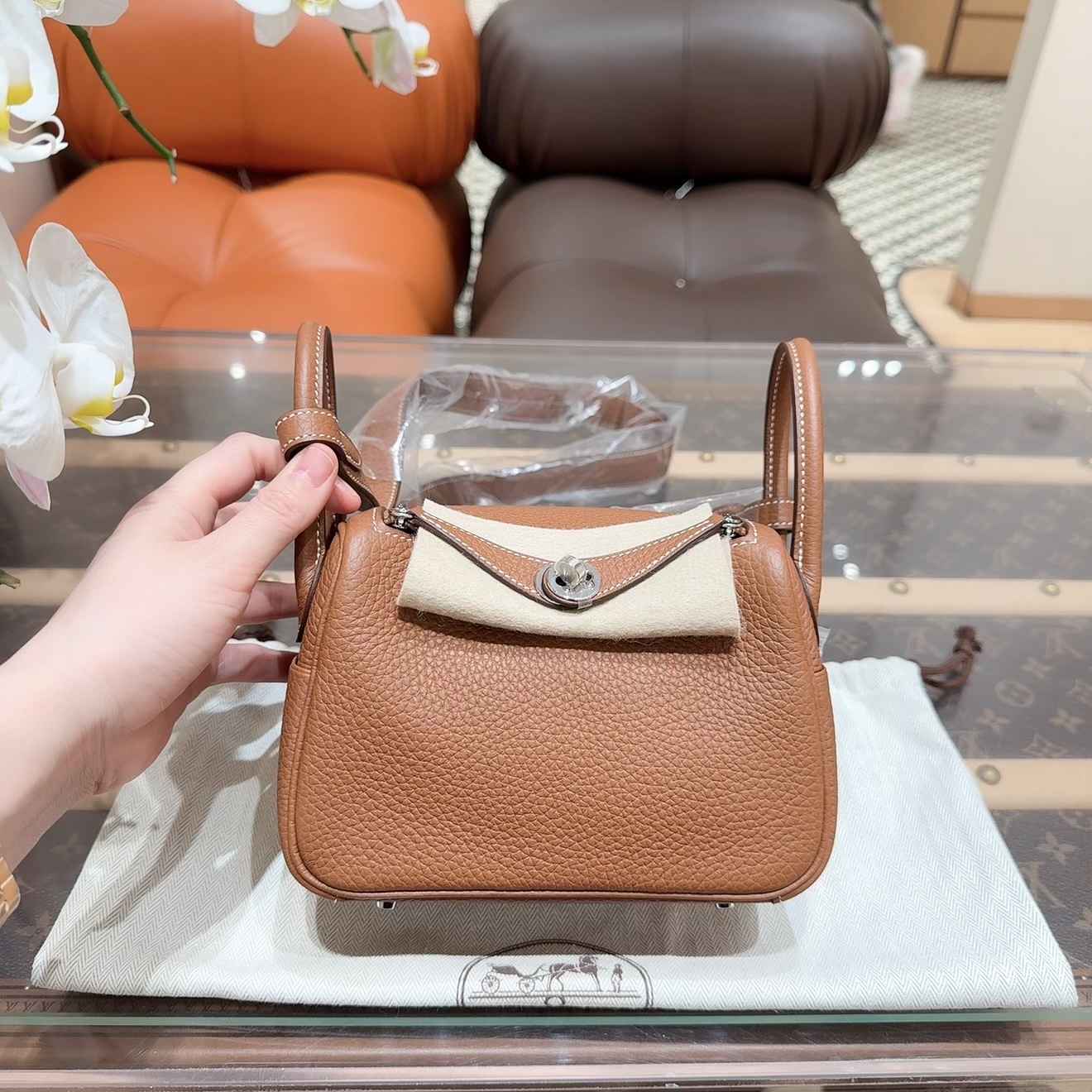 全新未使用 Hermes/爱马仕 Mini lindy 金棕银扣 全套  TC皮  W刻