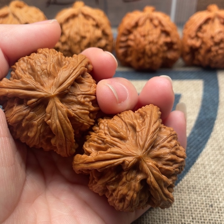 开***笑核桃白狮子43核桃