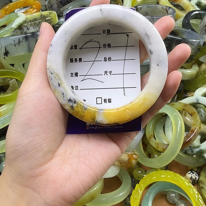 不***胃蛇纹石玉未镶嵌蛇纹石岫玉手镯