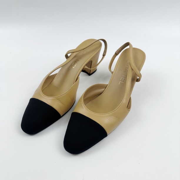 95新 Chanel/香奈儿 37码 经典拼色高跟鞋 98新 xz0276