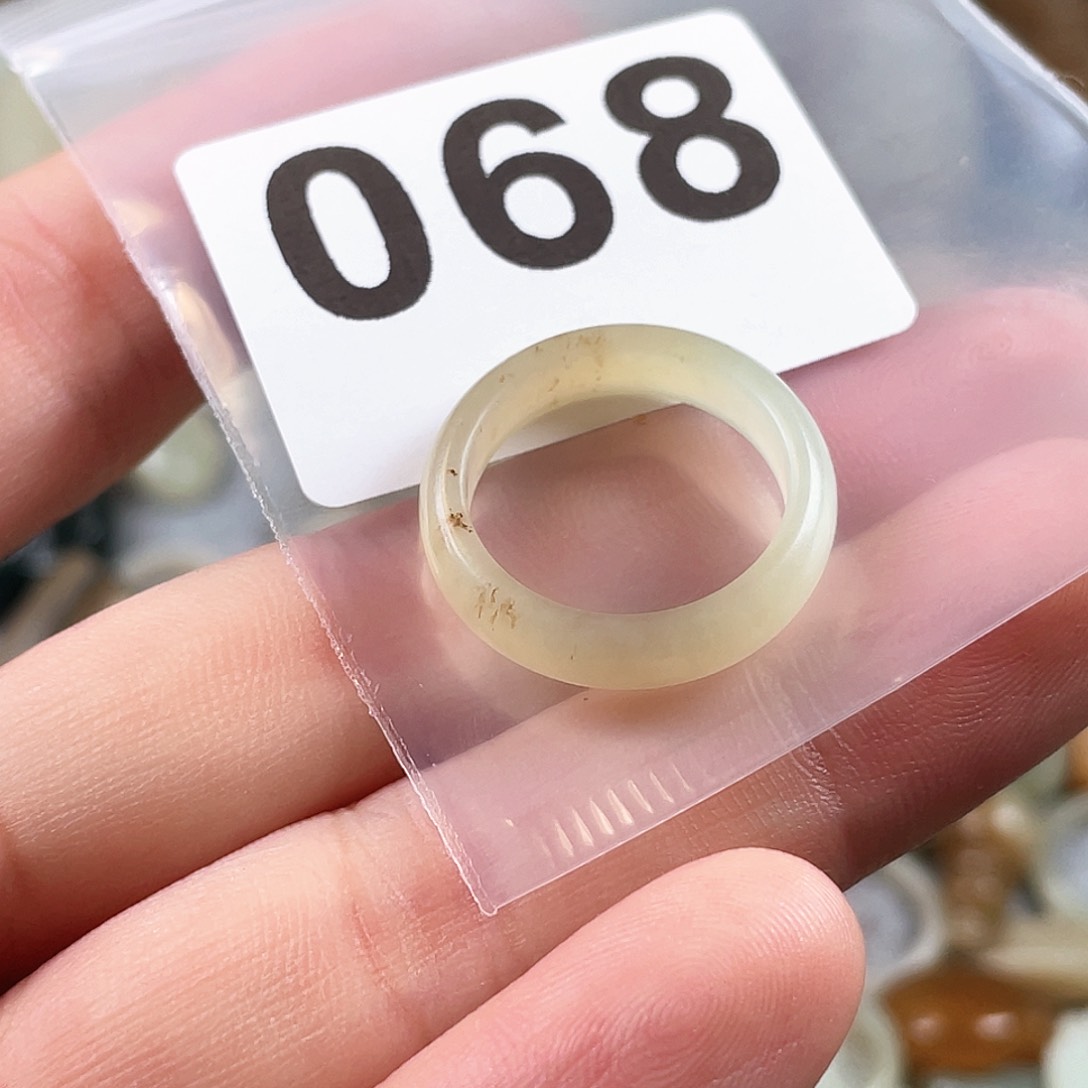 和田玉（糖玉）颈饰未镶嵌