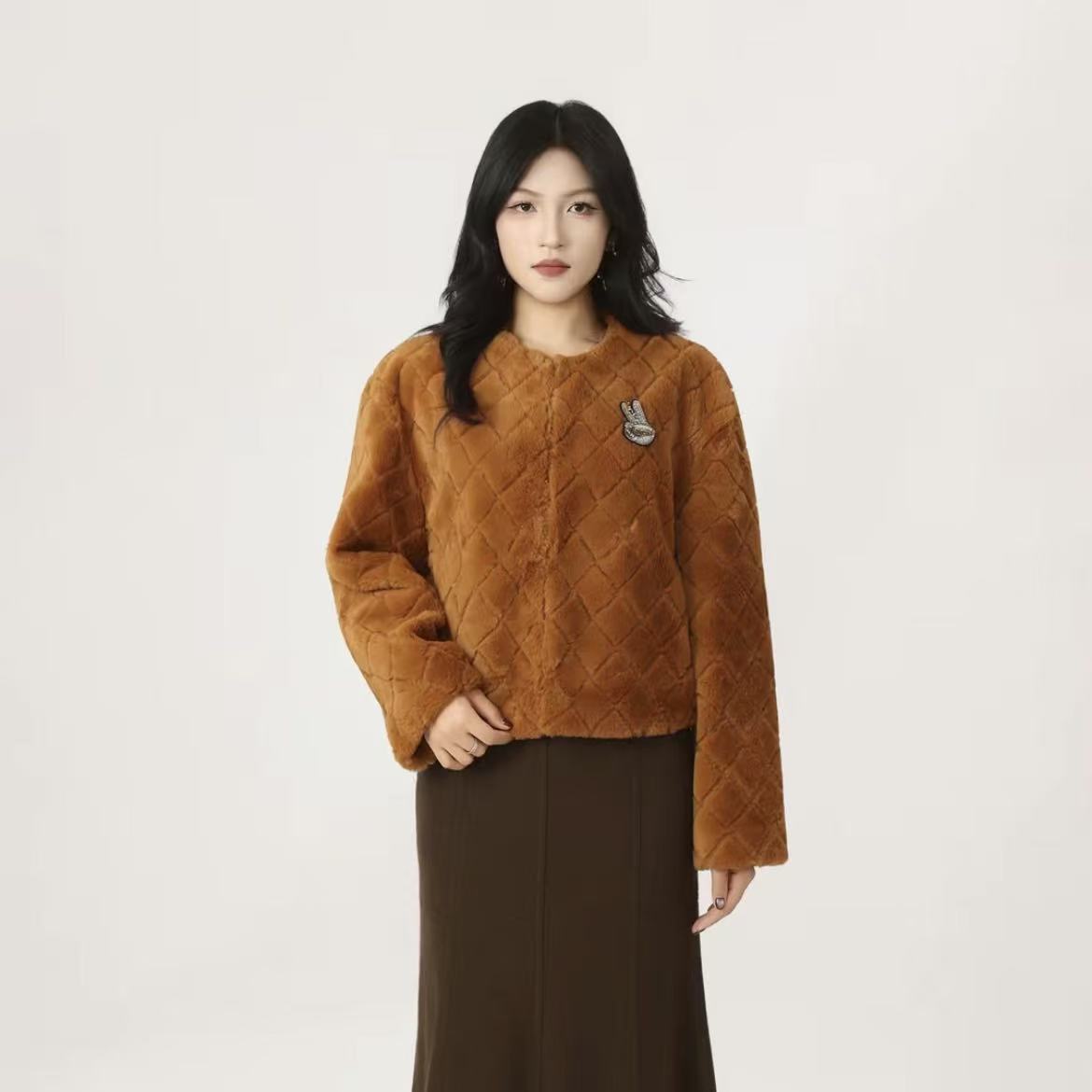 GIRDEAR/哥弟秋冬新款加厚轻奢时尚气质百搭外套短款圆领女140047