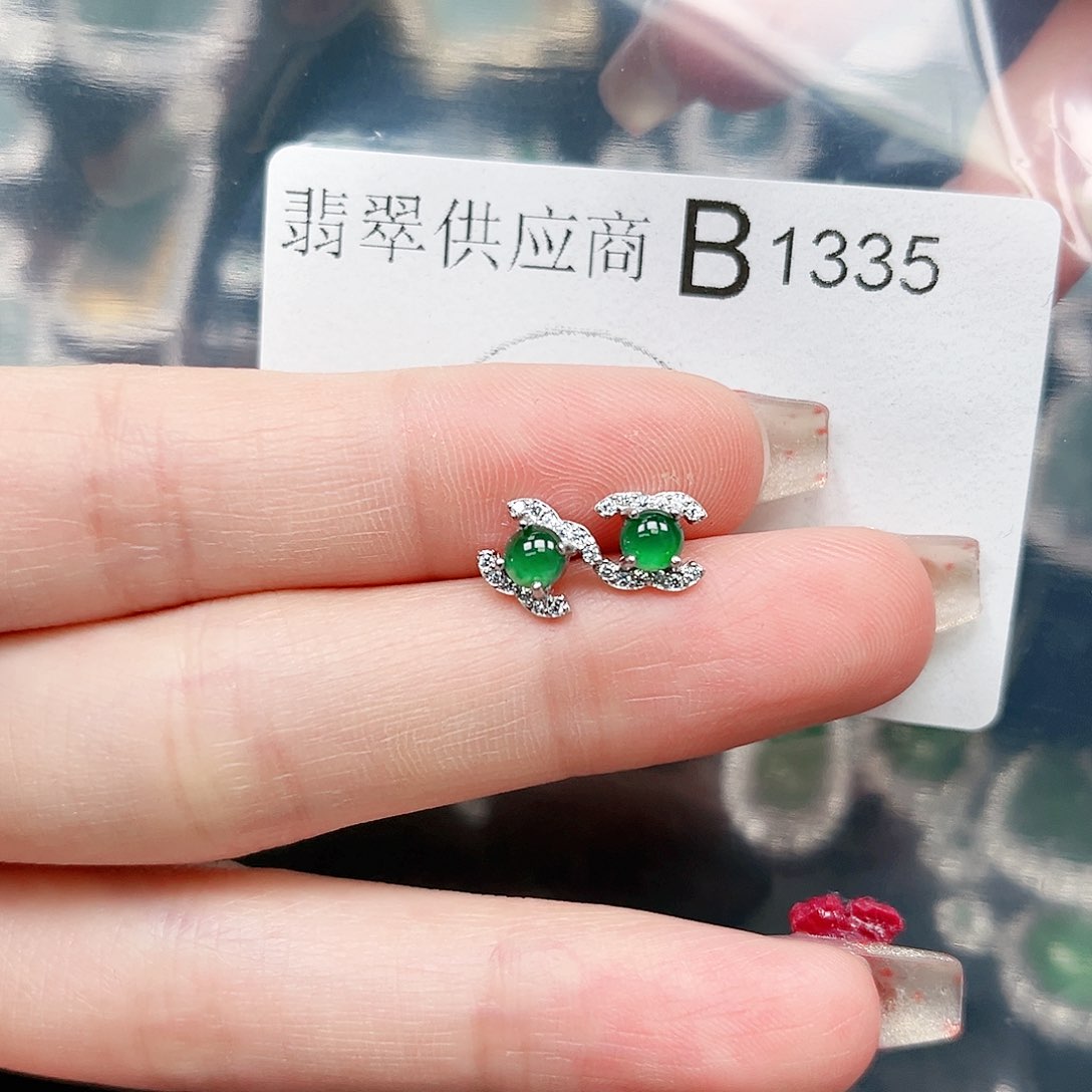 翡翠颈饰未镶嵌翡翠1335