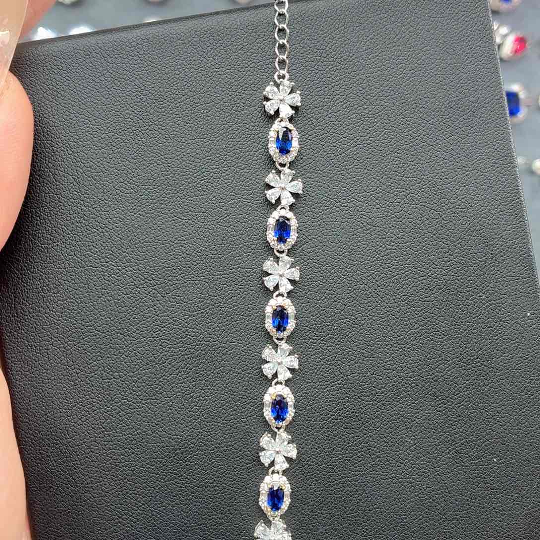 925银培育皇家蓝色宝石