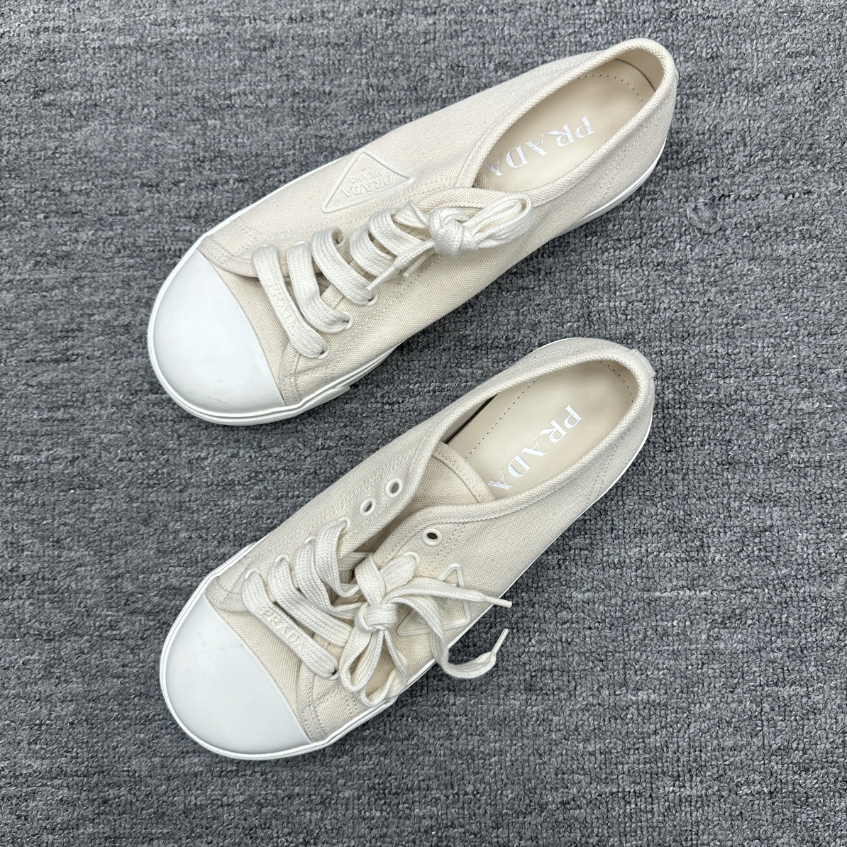 未使用 Prada/普拉达 42.5 prada男款三角标帆布板鞋 