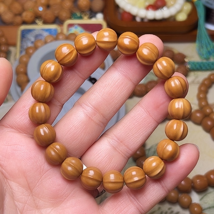 猴头核桃手串猴头雕刻精工小鲨鱼鳍手串单圈