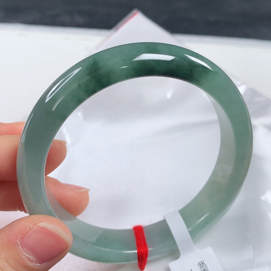 翡翠手镯未镶嵌 正圈①①⑥