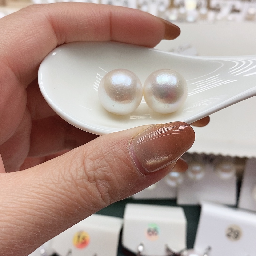 雅***恒颈饰银S925镶嵌淡水珍珠