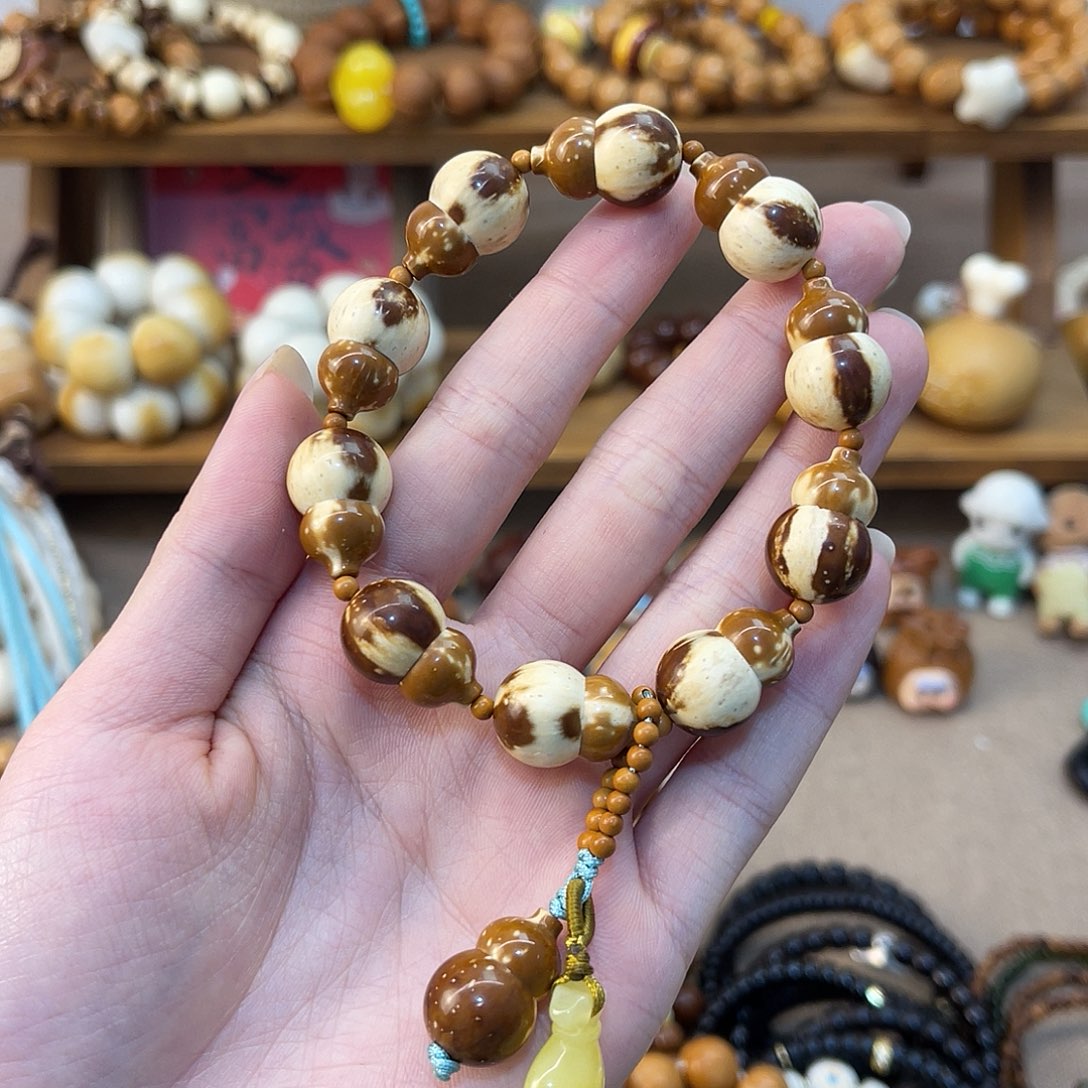 萌***主紫金鼠手串葫芦珠