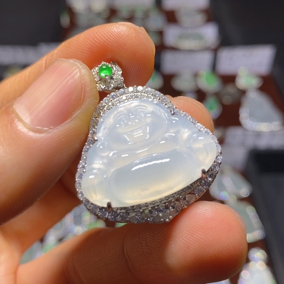 翡翠颈饰银S925镶嵌白冰佛公吊坠