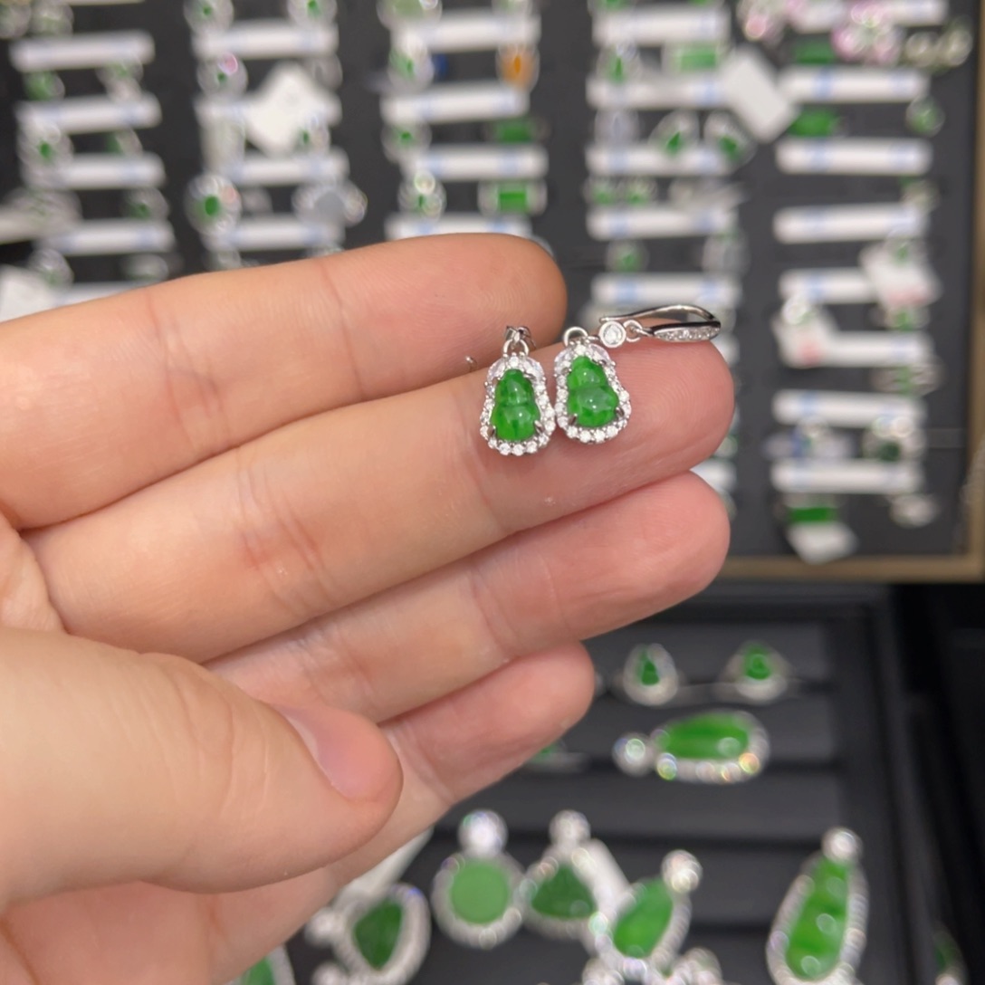翡翠戒指银S925镶嵌翡翠耳钩