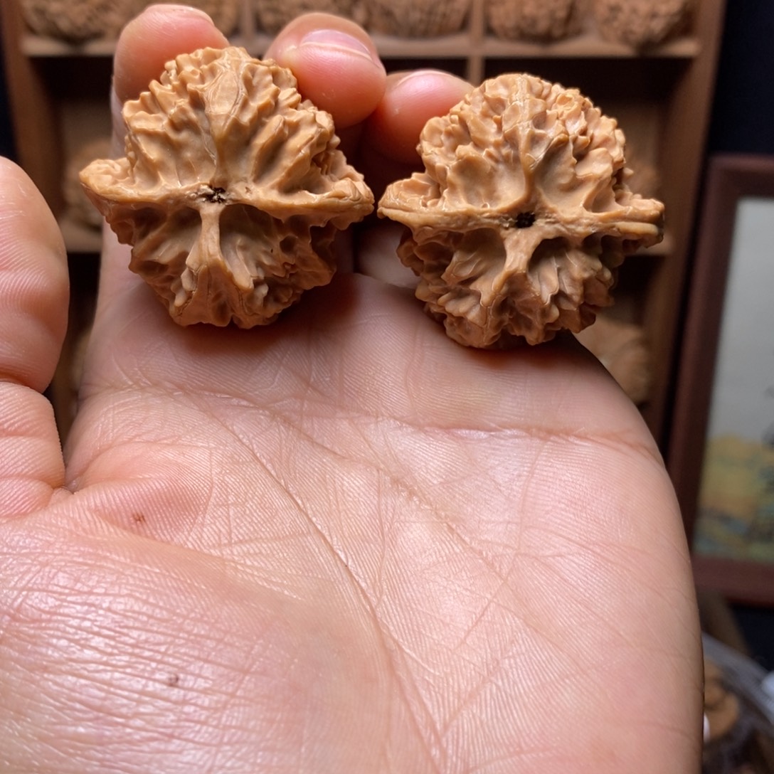 F***安吊坠文玩核桃苹果园